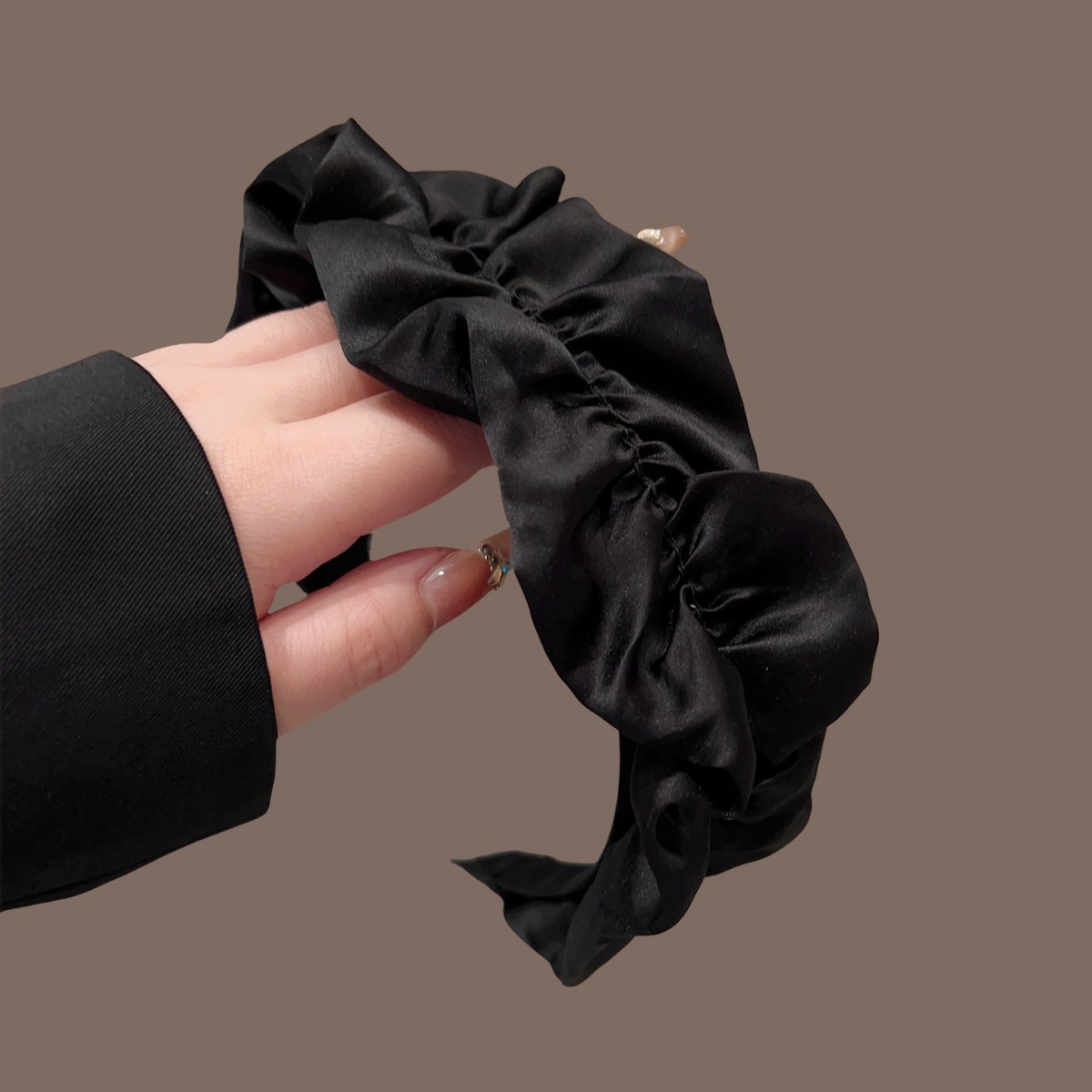Hair Clips - Ikat Kepala Hitam Berpita Buatan Tangan