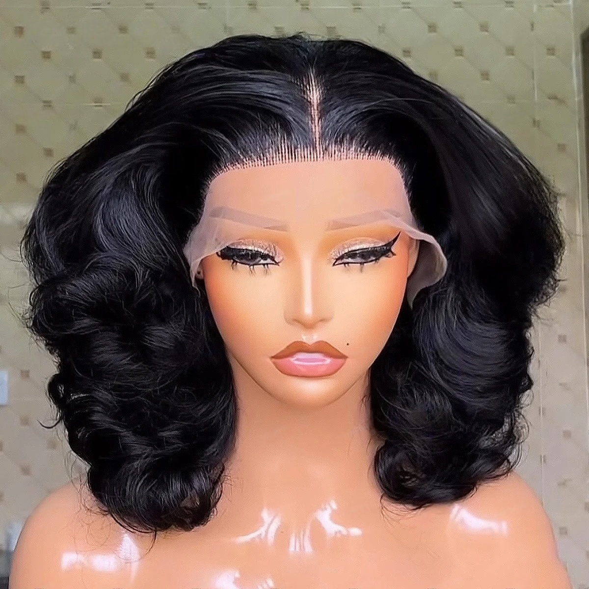 Wig Hitam Pendek Bob Bergelomb - Pre Parted 13X4 Lace Front Bob Wig ulasan dan harga